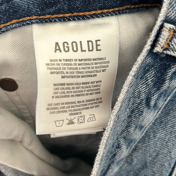 AGOLDE Riley Shorts - Picture 8 of 11